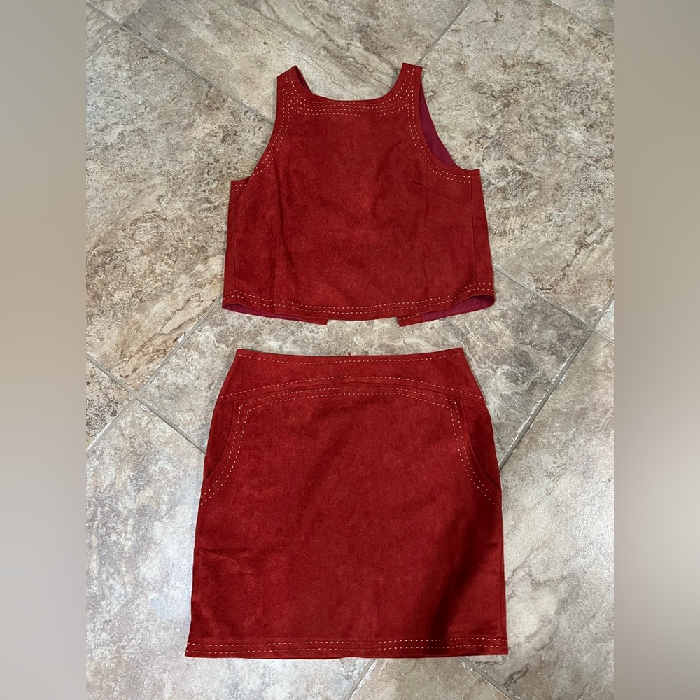 2-piece Skirt and Top Set
